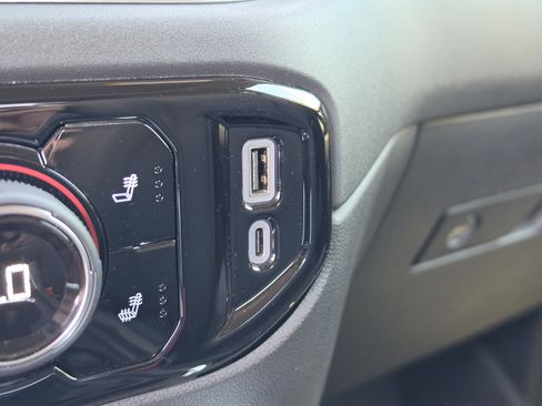 Certified 2023 Chevrolet Silverado 1500 LT AWD/4WD image 29