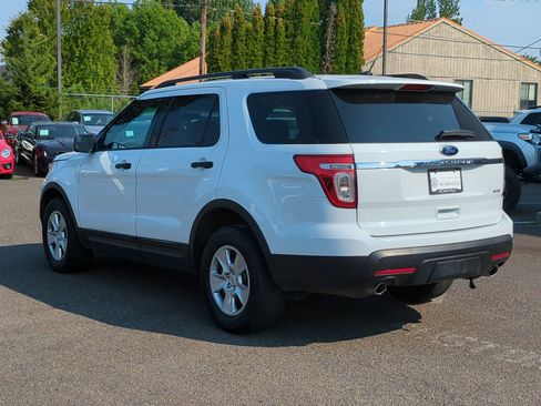 Used 2013 Ford Explorer 4WD w/ Class III Trailer Tow Pkg image 3