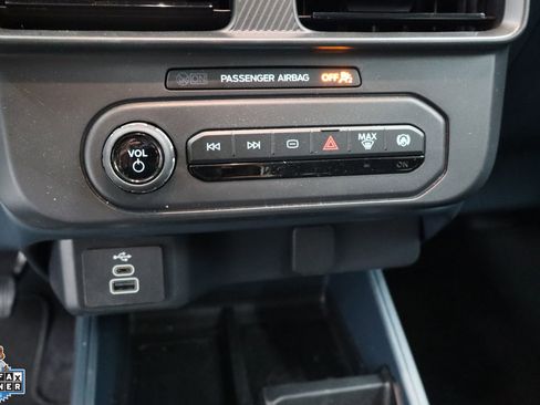 Certified 2025 Ford Maverick XL w/ Equipment Group 102A AWD/4WD image 18