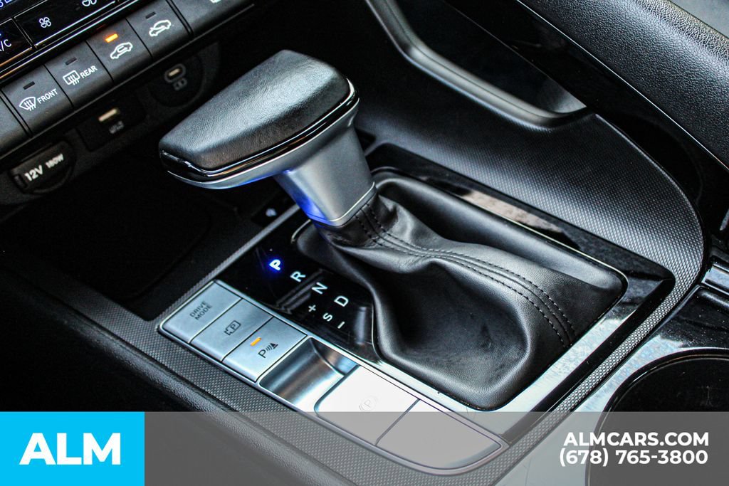 Used 2024 Hyundai Elantra Limited FWD image 35