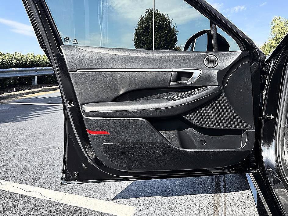 Certified 2025 Hyundai Sonata SEL FWD image 9