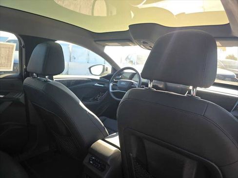 New 2025 Audi A6 e-tron Premium image 16