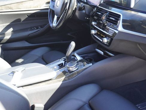 Used 2018 BMW 530i image 14