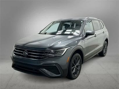 Certified 2022 Volkswagen Tiguan SE w/ Panoramic Sunroof Package