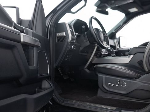 Used 2018 Ford F150 Platinum w/ Equipment Group 701A Luxury AWD/4WD image 31