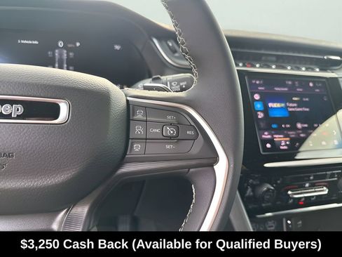 New 2025 Jeep Grand Cherokee Laredo X w/ Luxury Tech Group I RWD image 31