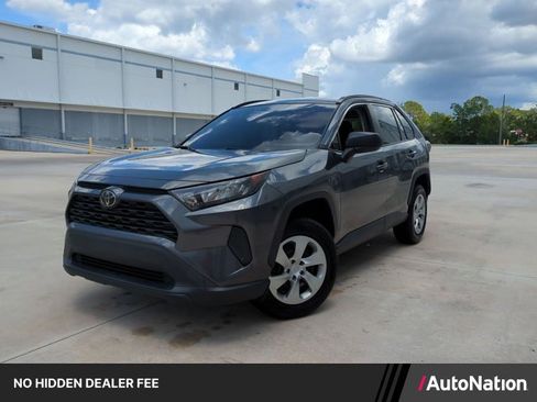 Used 2021 Toyota RAV4 LE FWD image 1