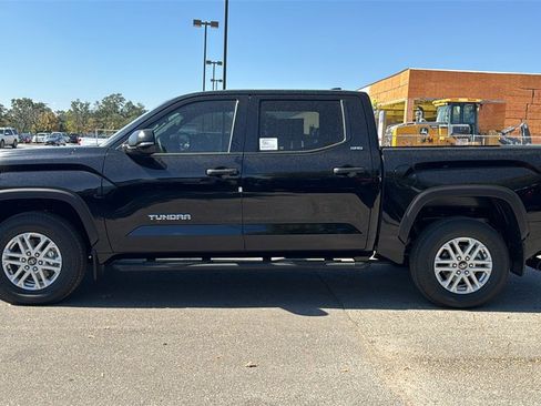 New 2026 Toyota Tundra SR5 image 10