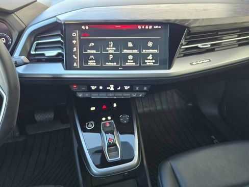 Used 2024 Audi Q4 e-tron Premium Plus image 25