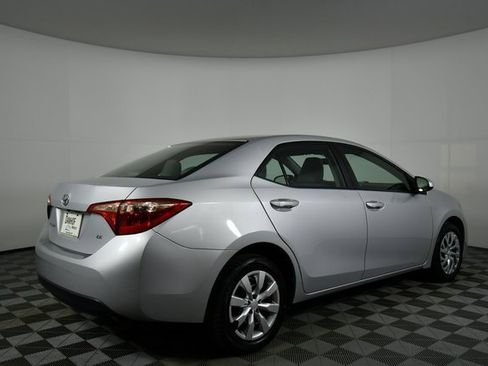 Used 2017 Toyota Corolla L image 10