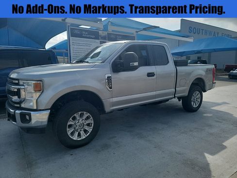 Used 2020 Ford F250 XLT w/ XLT Value Package image 1