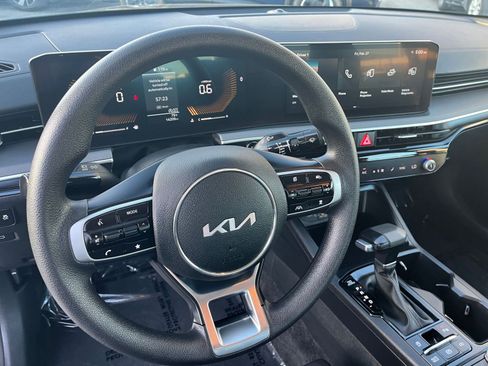 Used 2025 Kia K5 LXS image 30