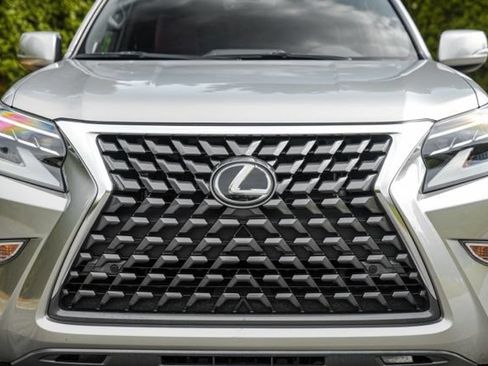 Used 2021 Lexus GX 460 Premium w/ Premium Package AWD/4WD image 17