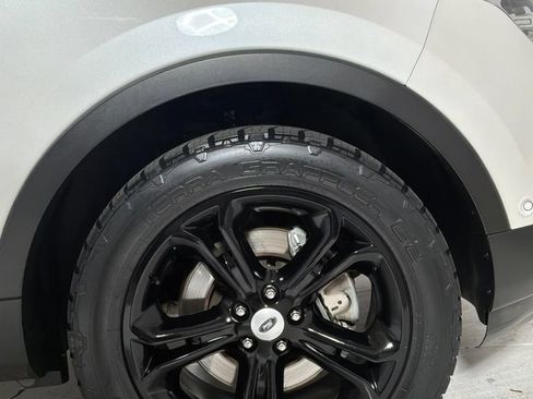 Used 2014 Ford Explorer Limited w/ Equipment Group 302A AWD/4WD image 10