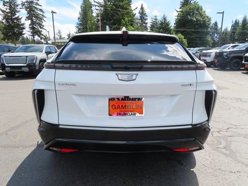Used 2025 Cadillac Lyriq Luxury RWD image 7