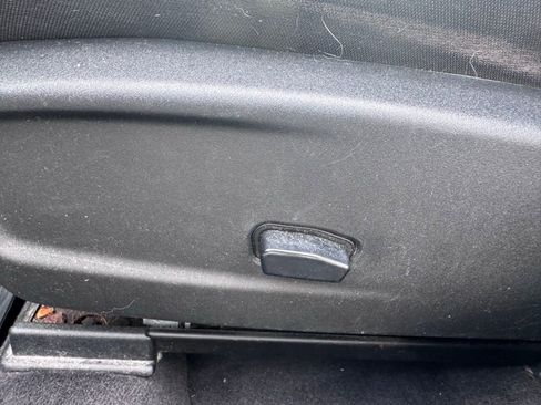 Used 2015 Dodge Charger SE image 18