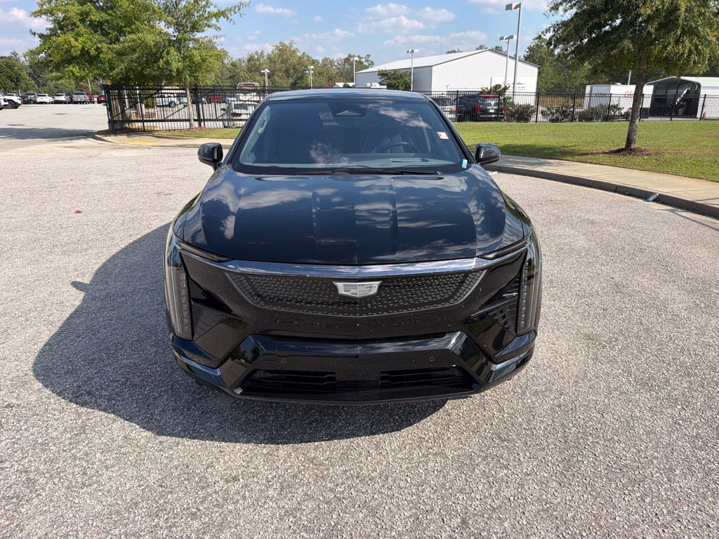 Used 2025 Cadillac Optiq Sport 2 AWD/4WD image 8