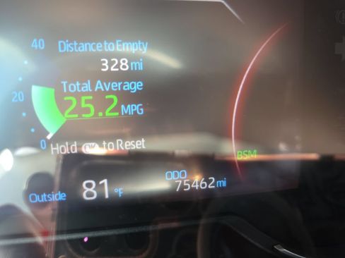 Used 2019 Toyota RAV4 Limited w/ Advanced Technology Package AWD/4WD image 27