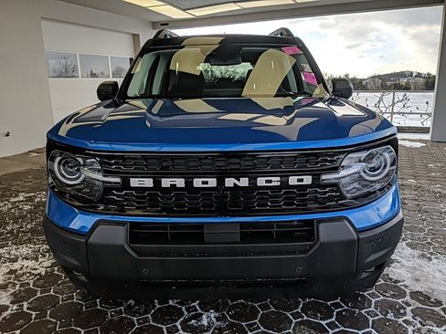 Used 2025 Ford Bronco Sport Outer Banks w/ Outer Banks Tech Package+ image 2