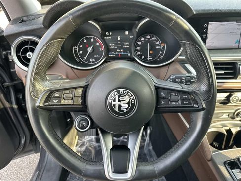 Used 2021 Alfa Romeo Stelvio Ti w/ Nero Edizione AWD/4WD image 24