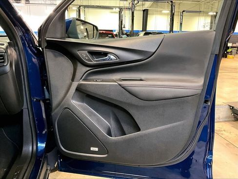 Used 2023 Chevrolet Equinox RS w/ RS Leather Package AWD/4WD image 12