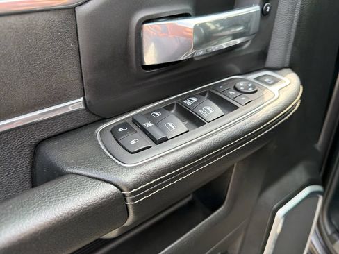 Used 2022 RAM 2500 Laramie AWD/4WD image 15