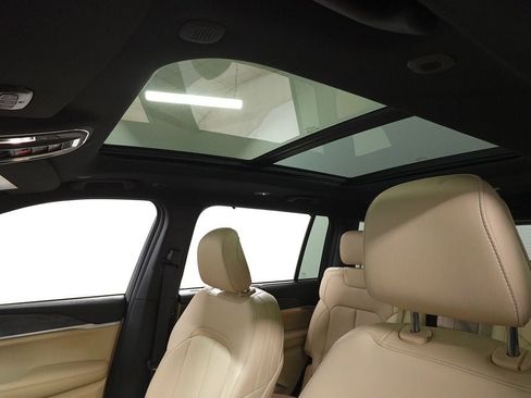 Used 2023 Jeep Grand Cherokee L Limited w/ Luxury Tech Group II image 26