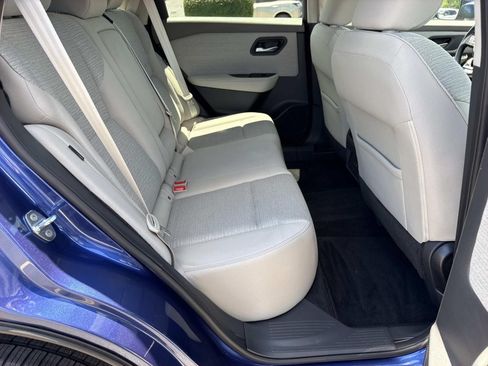 Used 2022 Nissan Rogue SV AWD/4WD image 26