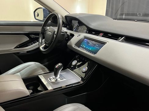 Used 2020 Land Rover Range Rover Evoque S image 15