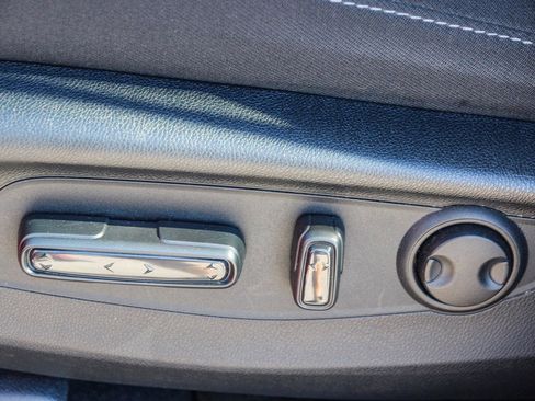 Used 2025 Honda CR-V EX image 31