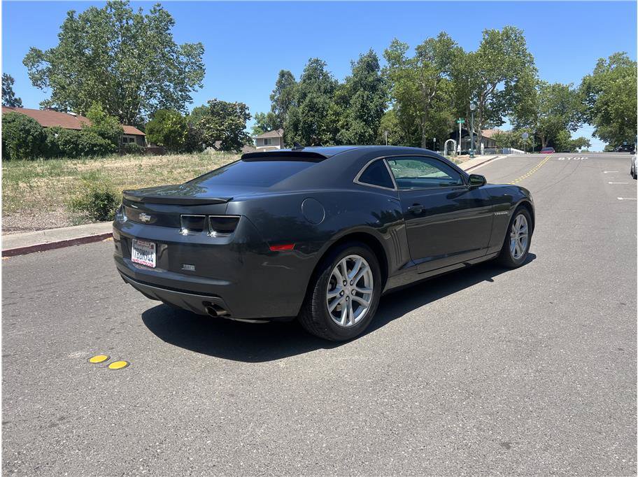 Used 2013 Chevrolet Camaro LT RWD image 5