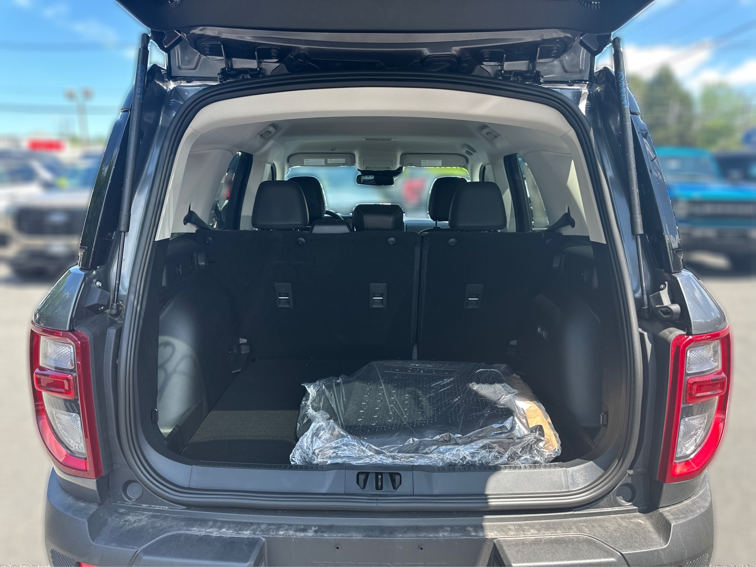 New 2026 Ford Bronco Sport Outer Banks w/ Outer Banks Tech Package+ AWD/4WD image 13