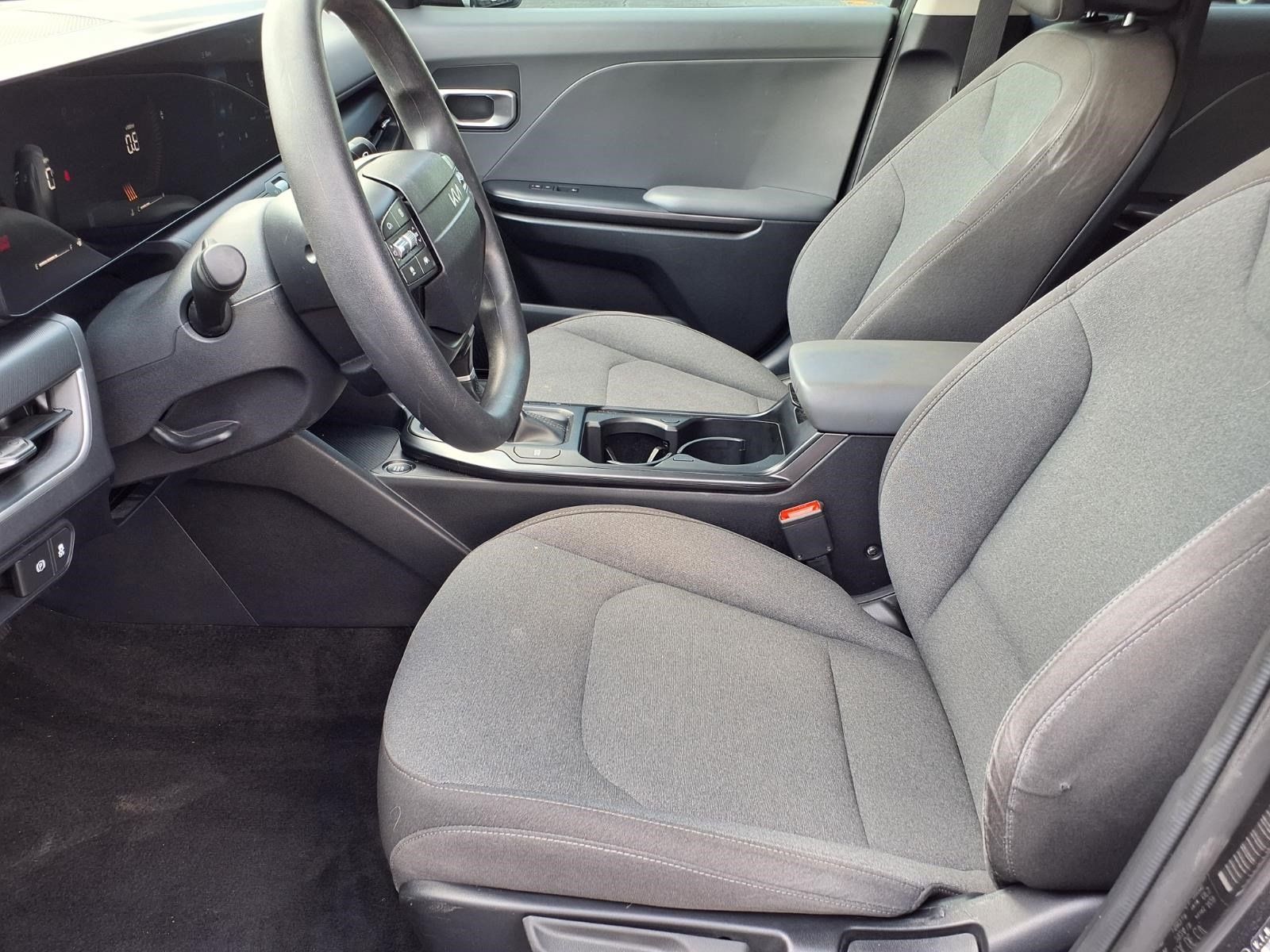 Used 2025 Kia K4 FWD image 14