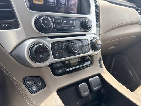 Used 2019 GMC Yukon SLT w/ Premium Edition AWD/4WD image 18