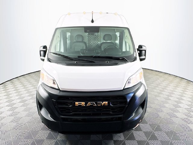 Used 2025 RAM ProMaster 2500 w/ Safety Group FWD image 2