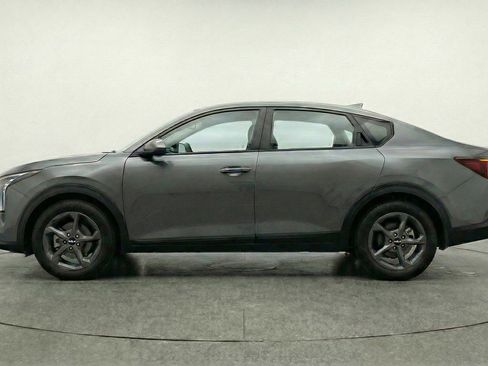 Used 2025 Kia K4 LXS FWD image 5