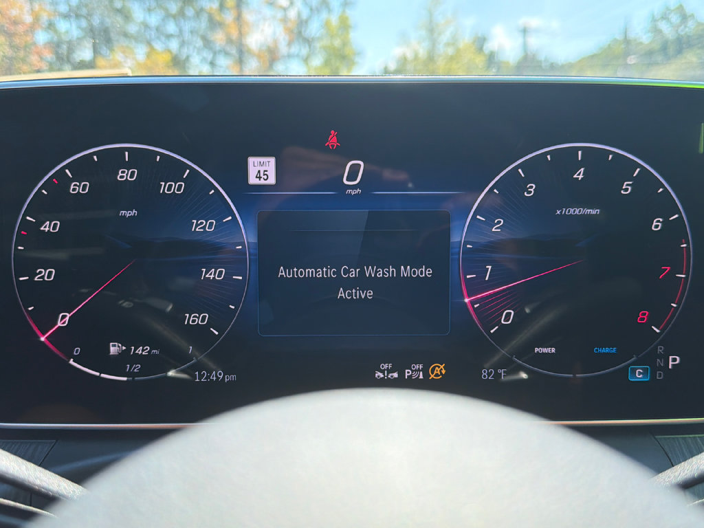 Used 2026 Mercedes-Benz CLE 300 4MATIC Coupe image 23