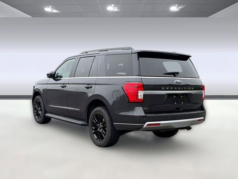 Certified 2024 Ford Expedition XLT RWD image 3