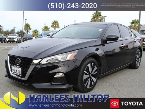 Used 2022 Nissan Altima 2.5 SV image 3