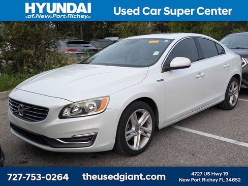 Used 2015 Volvo S60 T5 Premier Plus FWD image 1