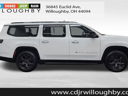Certified 2026 Jeep Grand Wagoneer L Limited w/ 8-Passenger Seating Package AWD/4WD image 4