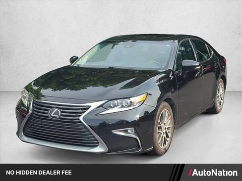 Used 2017 Lexus ES 350 w/ Luxury Package FWD image 1