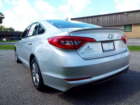 Used 2017 Hyundai Sonata SE image 4