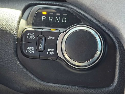 Used 2022 RAM 1500 Big Horn AWD/4WD image 31