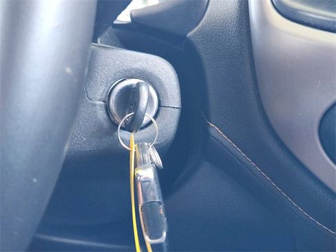 Used 2021 GMC Canyon AT4 w/ Driver Alert Package image 21