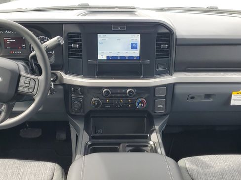 New 2026 Ford F250 XLT w/ FX4 Off-Road Package image 13