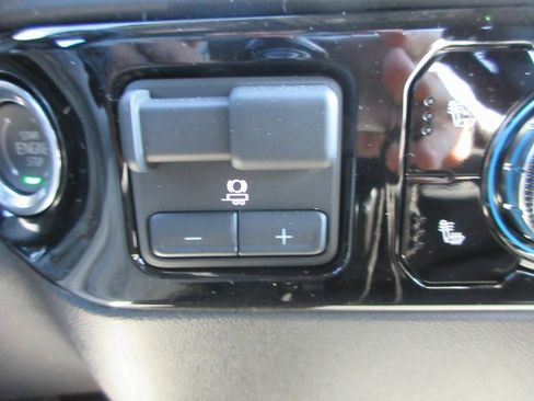 New 2026 GMC Sierra 3500 SLE w/ SLE Value Package image 20