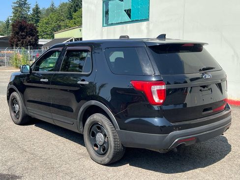 Used 2016 Ford Explorer 4WD Police Interceptor w/ Ready For The Road Package image 3