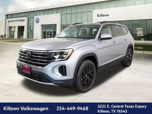 New 2026 Volkswagen Atlas SE image 3