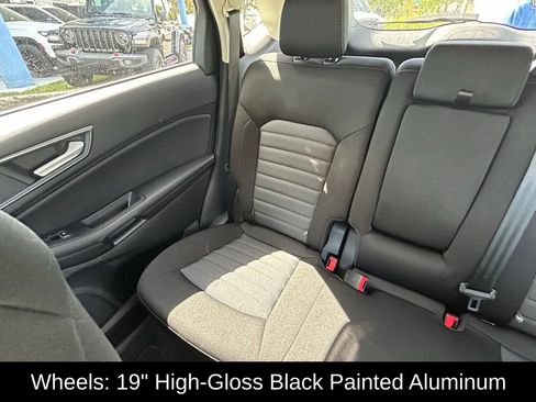 Used 2024 Ford Edge SE w/ Black Appearance Package AWD/4WD image 12